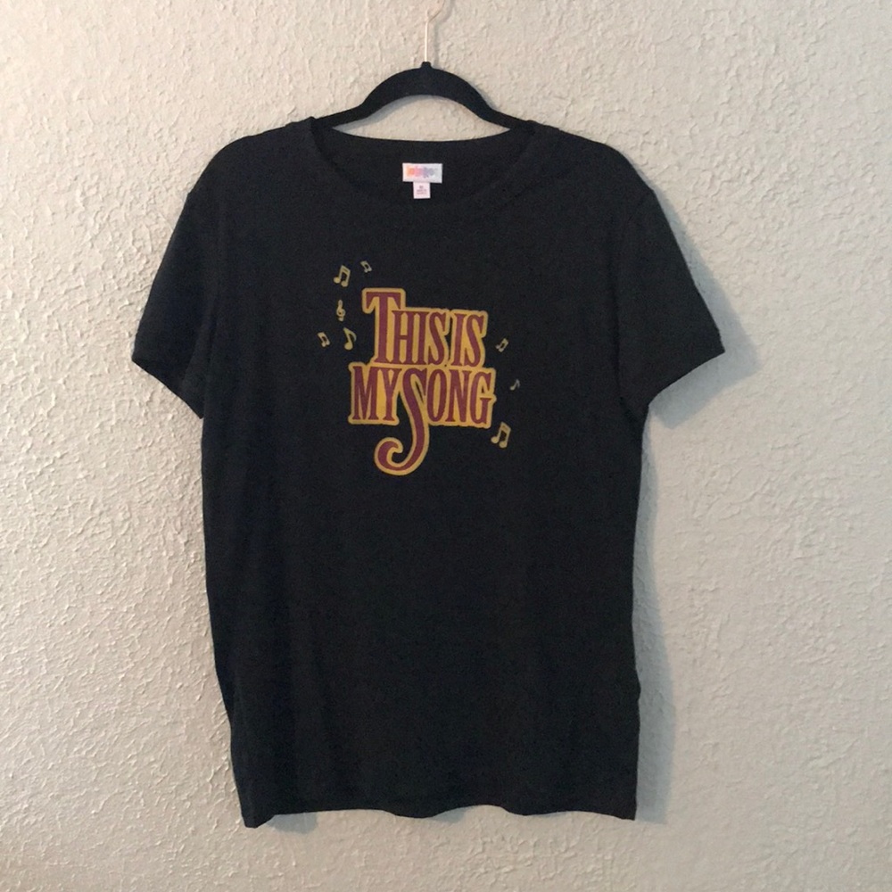 Lularoe Liv T size Medium